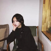 女生头像红色系套图 第5张