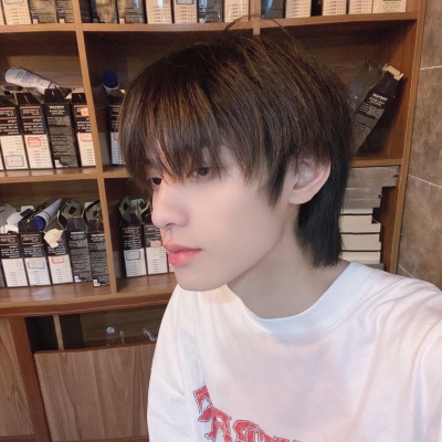 适合做抖音头像的图片男 第2张