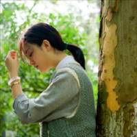 头像职业装女 第3张
