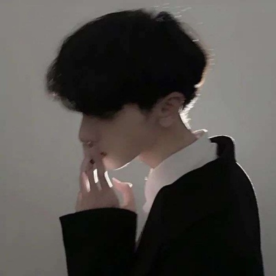 男生霸气高冷头像图片真人 第4张