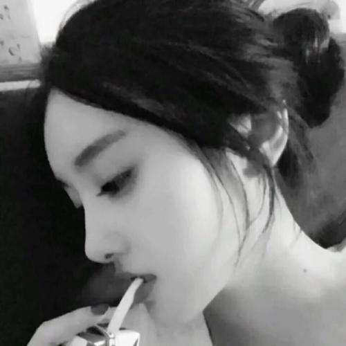 网名英文女生霸气 第1张